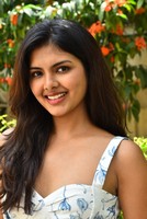 Roopa Srinivas Blooms in a Gorgeous Floral Look